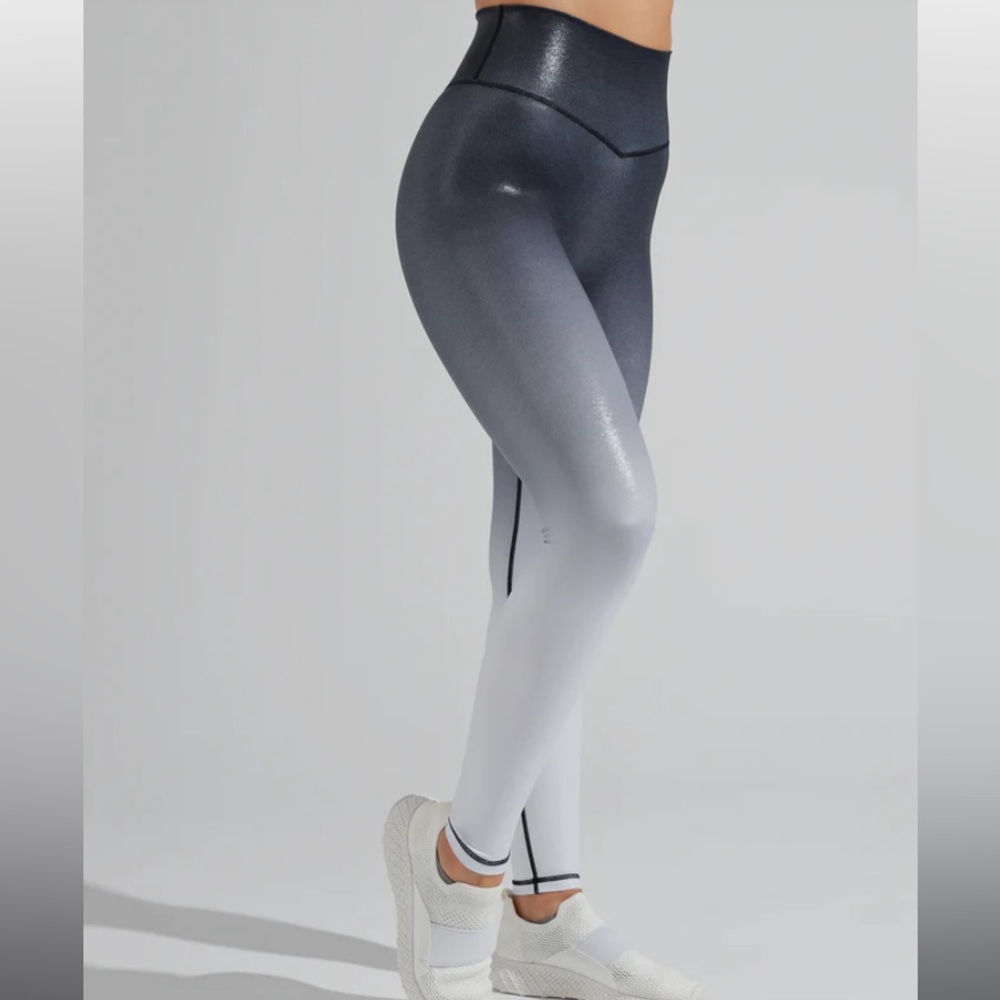 Buffbunny Elysium Ombré Leggings Black and White Large Storm Collection Shiny